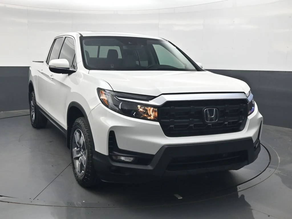 New 2026 Platinum White Pearl Honda RTL image 2