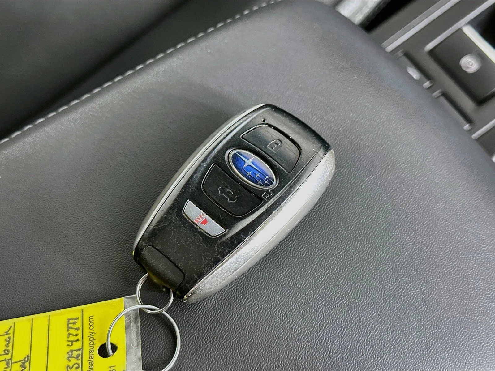 Used 2016 Red Subaru  image 47