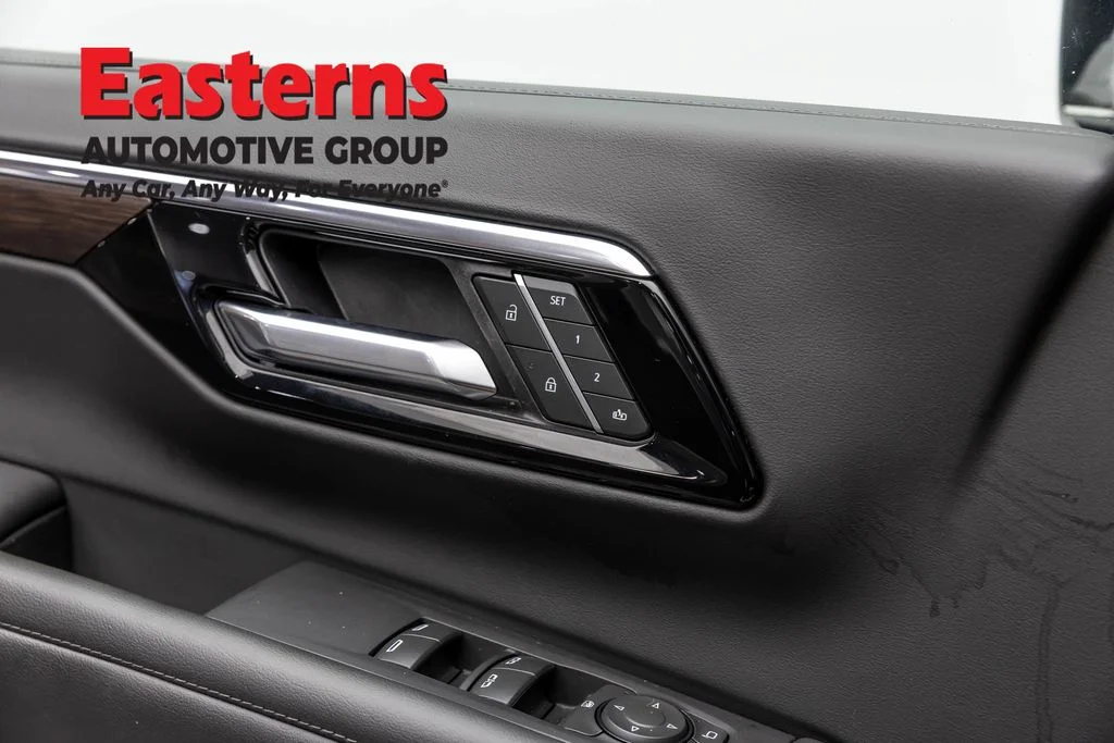 Used 2025 Gray Chevrolet LT image 22