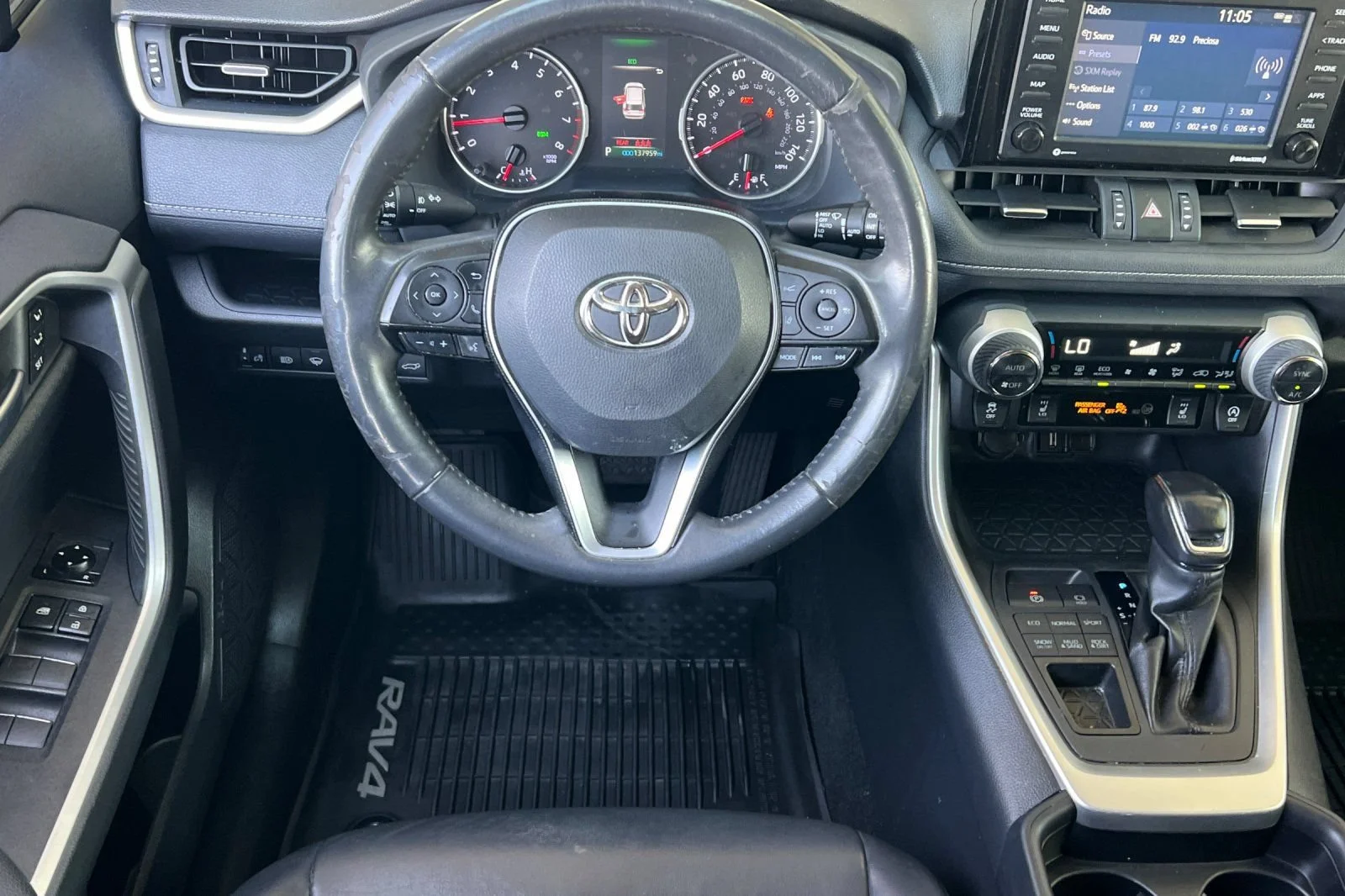 Used 2020 Gray Toyota XLE Premium image 14