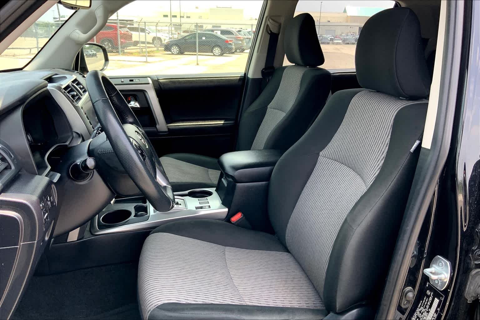 Used 2021 Midnight Black Metallic Toyota SR5 image 8
