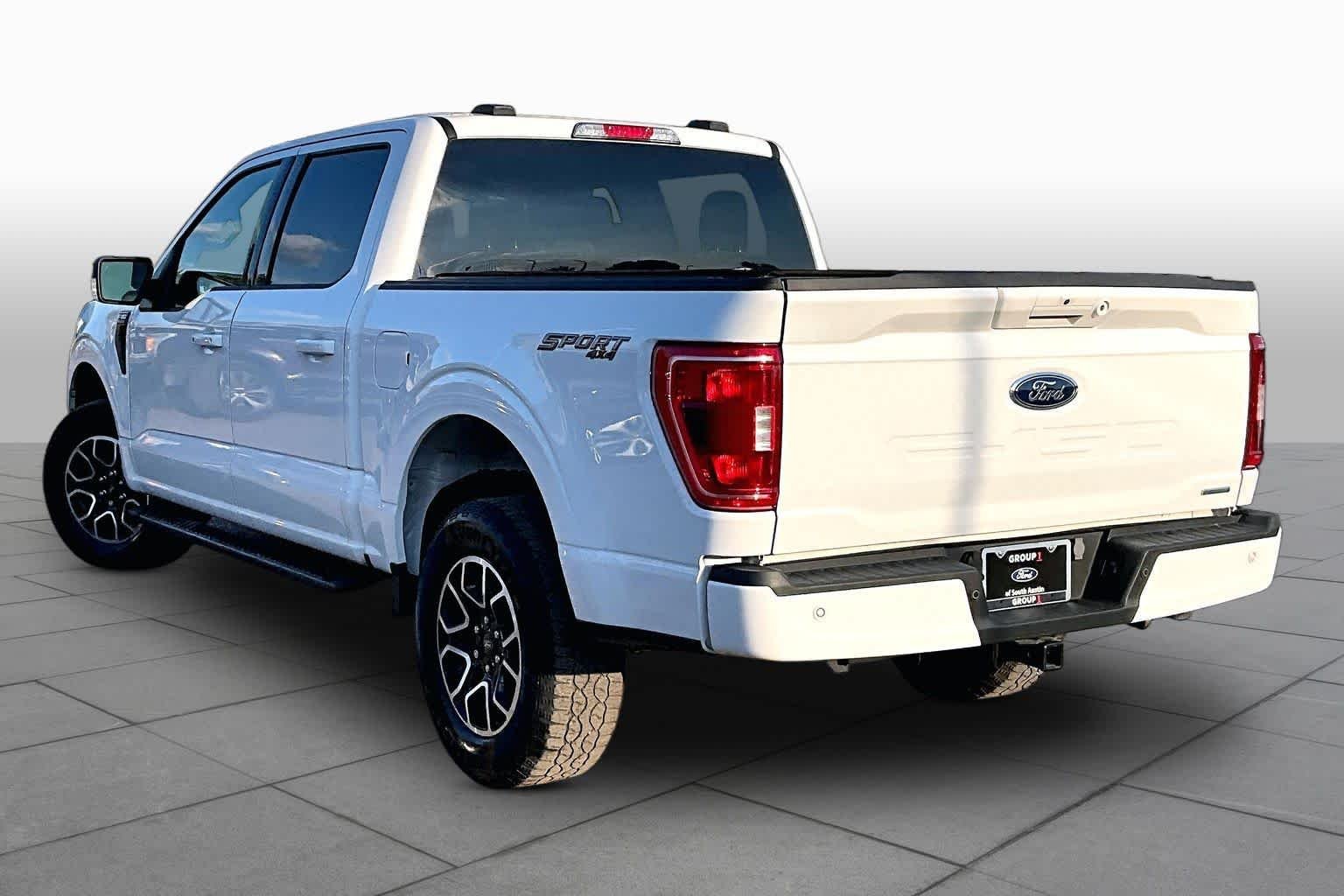 Used 2023 Oxford White Ford XLT image 12