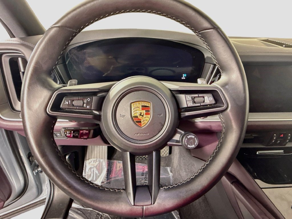 Used 2024 Dolomite Silver Metallic Porsche Base image 9