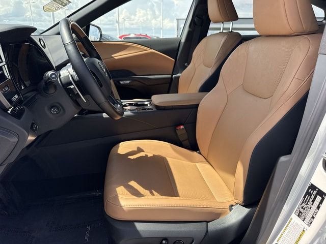Certified Used 2025 White Lexus 350 Premium image 11
