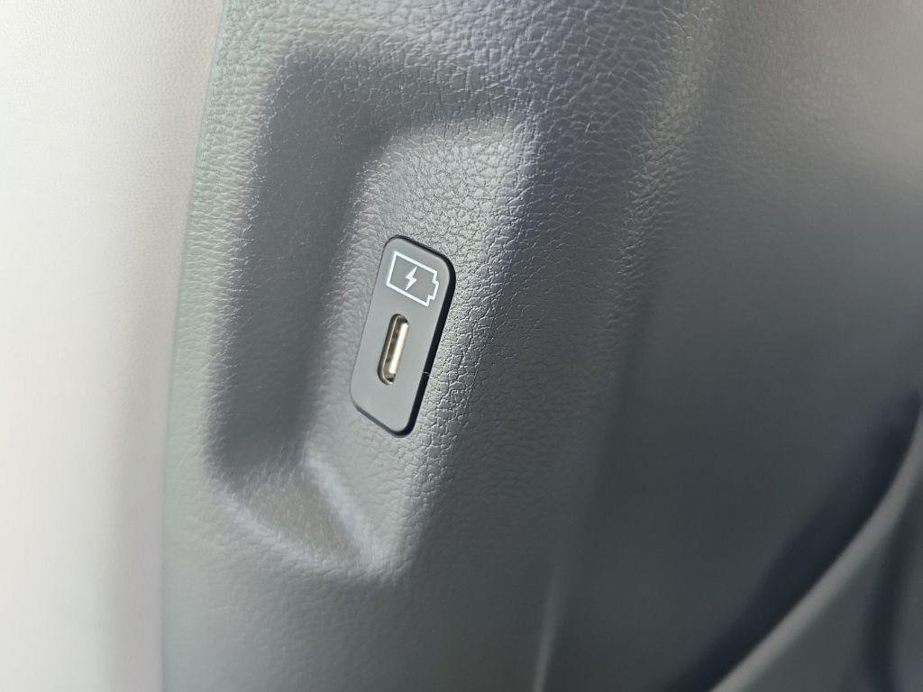 New 2026 White Hyundai SEL image 34