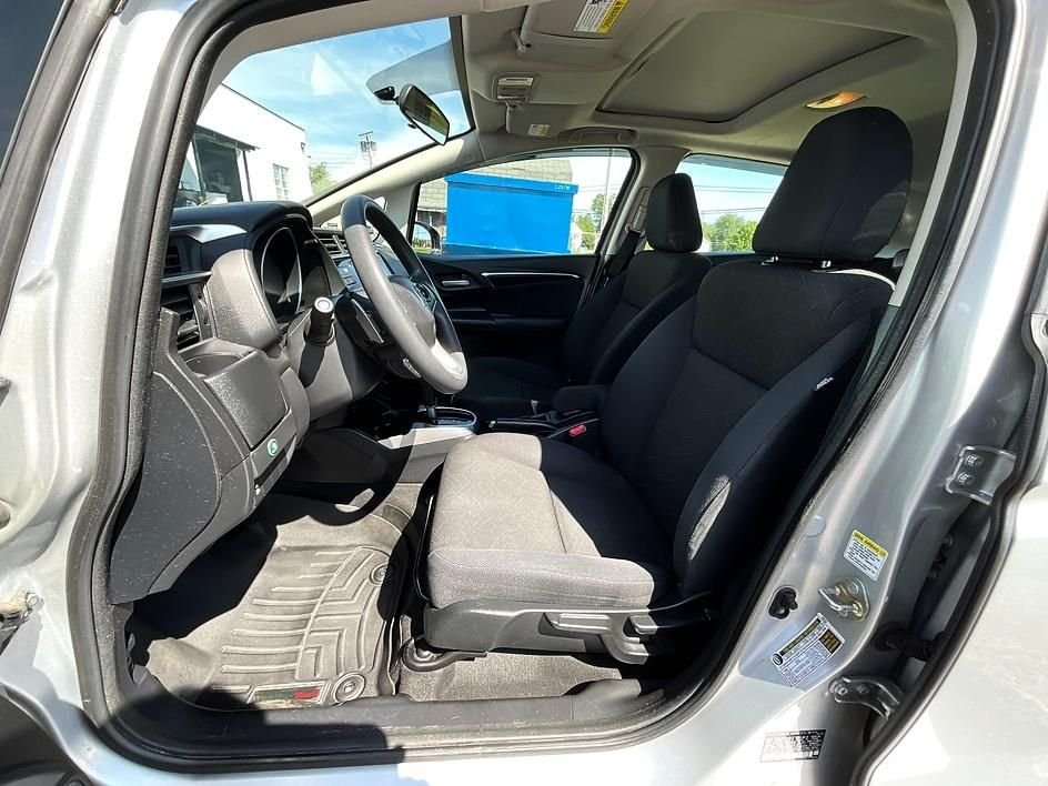 Used 2015 Silver Honda EX image 4