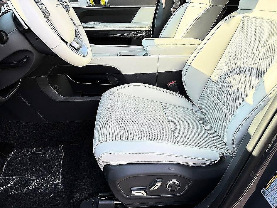 New 2027 Ecotronic Gray Hyundai SEL AWD image 21