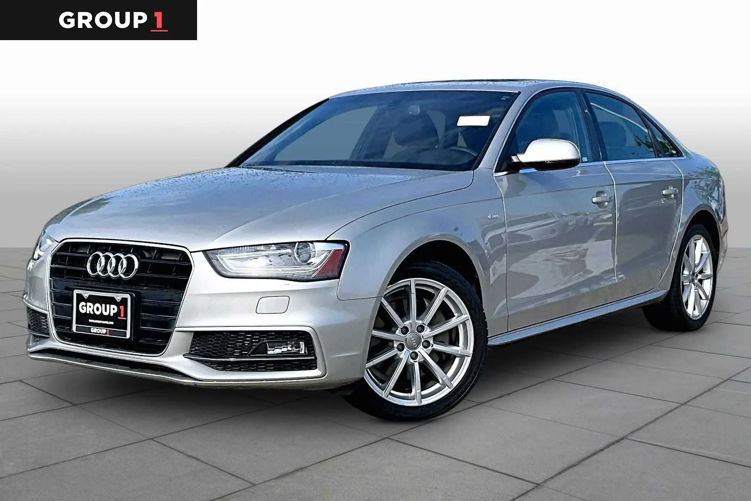 2015 Audi A4 2.0T FWD multitronic Premium Plus's photo