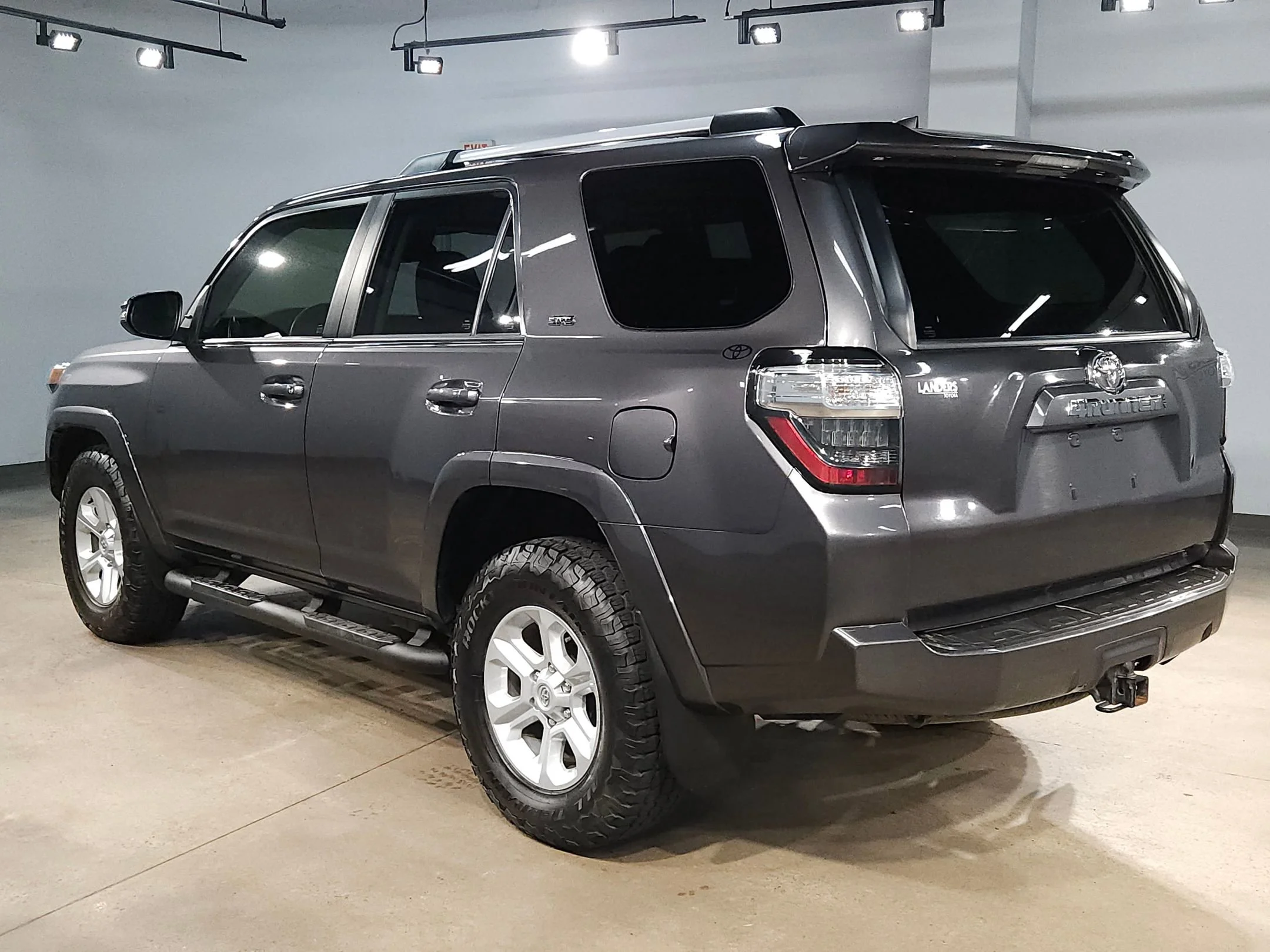 Used 2023 Magnetic Gray Metallic Toyota SR5 Premium image 5