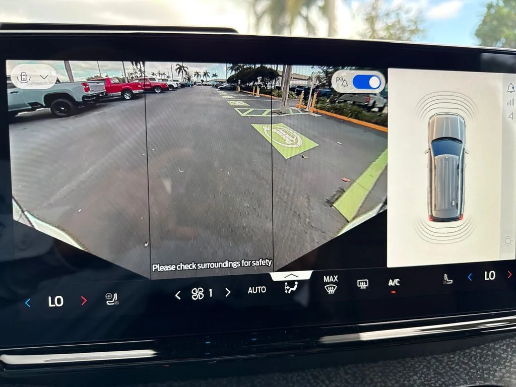 New 2026 White Ford Tremor image 25