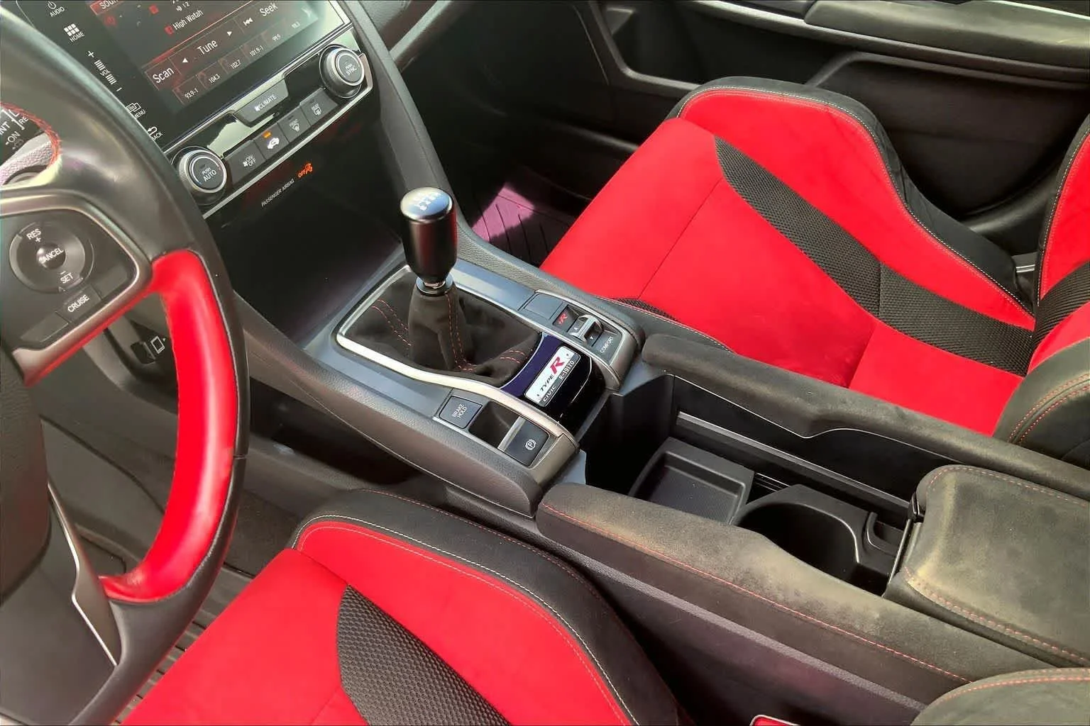 Used 2018 Gray/gray Honda Touring image 16