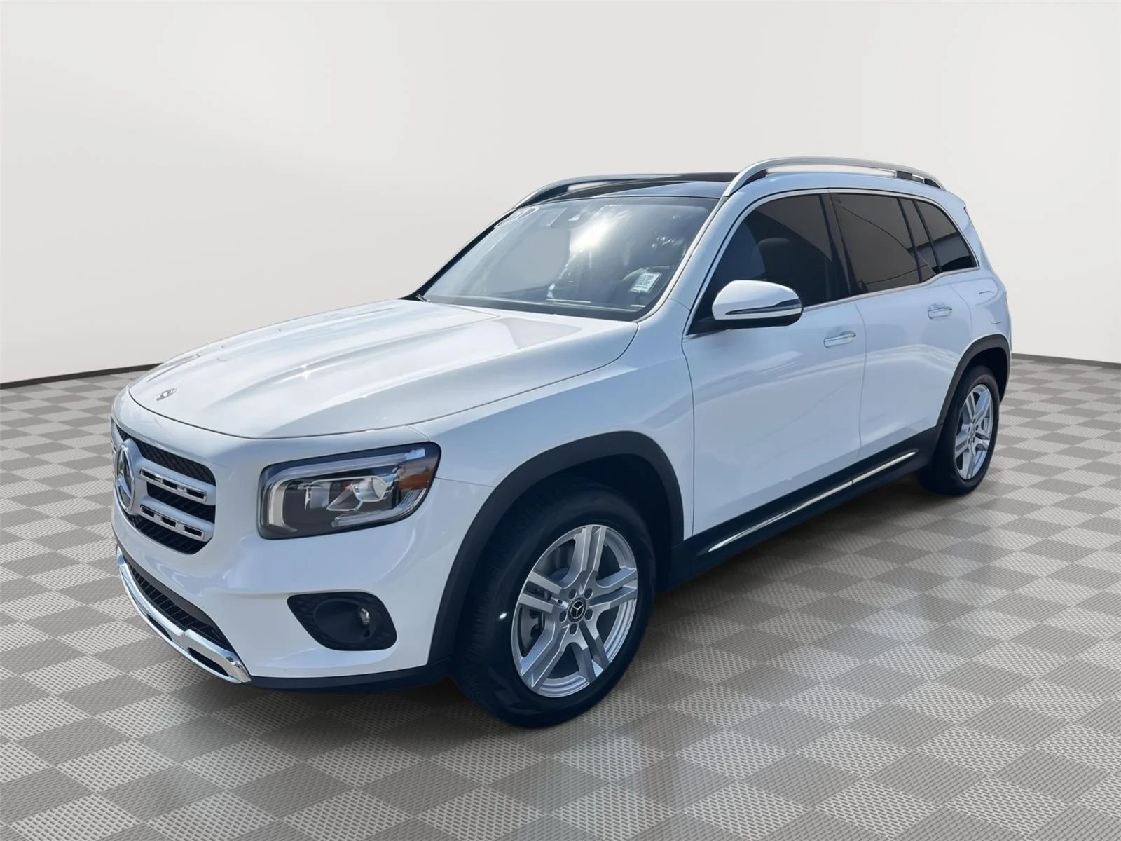 Used 2022 Polar White Mercedes-Benz GLB 250 image 7