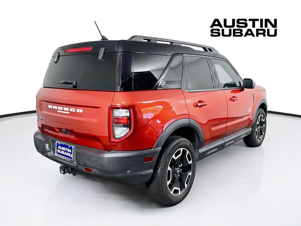Used 2022 Red Ford Outer Banks image 7