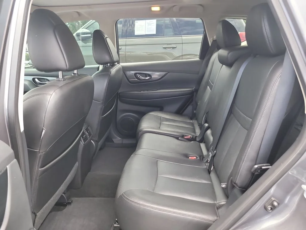 Certified Used 2016 Gray Nissan SL image 12