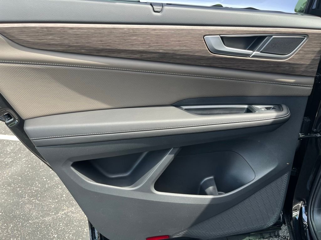 New 2026 Black Volkswagen 2.0T SEL image 20