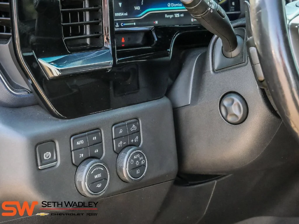Used 2022 Black Chevrolet High Country image 38