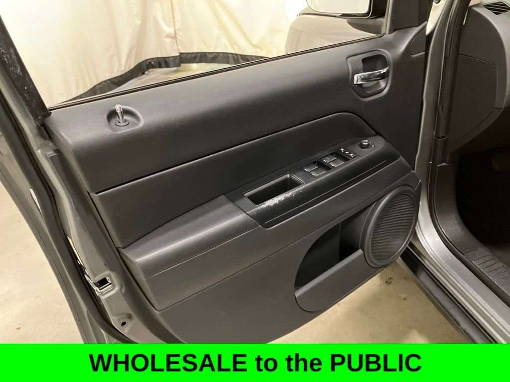 Used 2012 Gray Jeep Latitude image 6