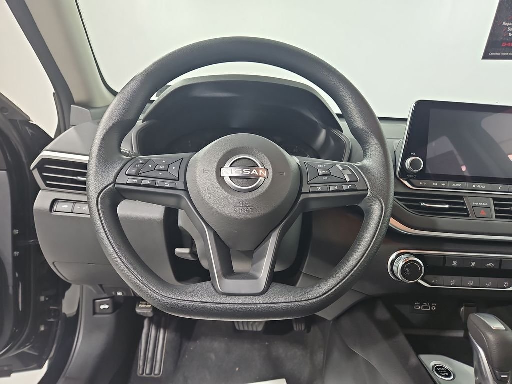 Used 2025 Black Nissan 2.5 S image 16