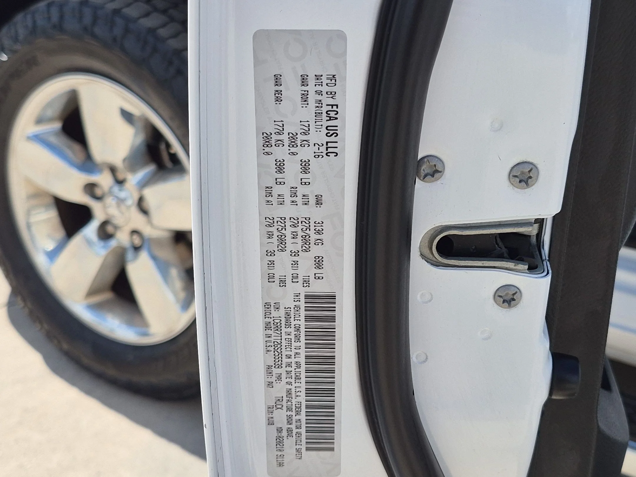 Used 2016 Bright White Clearcoat Ram Big Horn image 32