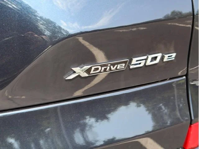 New 2026 Carbon Black Metallic BMW xDrive50e image 39