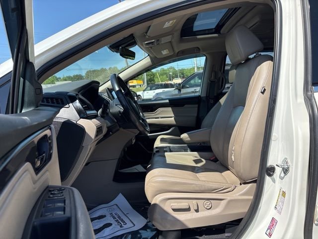 Used 2019 White Diamond Pearl Honda Elite image 12