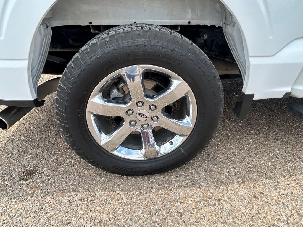 Used 2022 White Ford XLT image 8