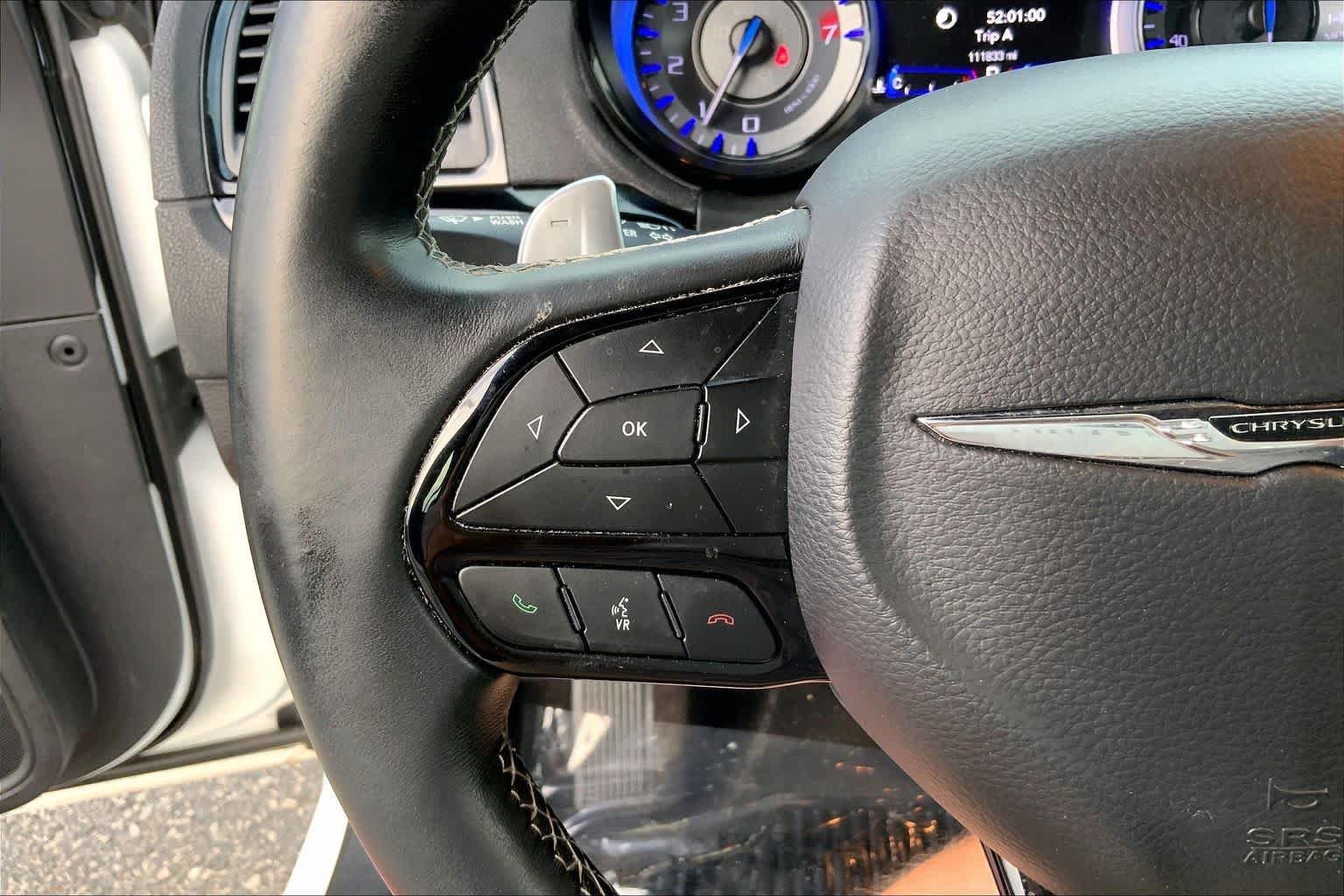 Used 2018 Bright White Clearcoat Chrysler 300S image 21