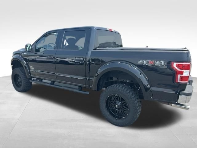 Used 2018 Shadow Black Ford XLT image 4