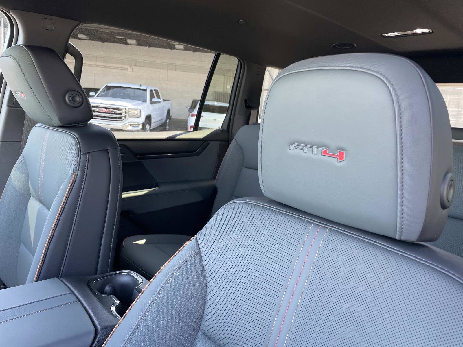 2026 GMC Acadia AT4 - Photo 20