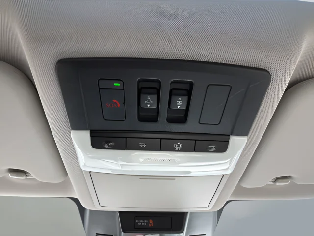 Used 2023 Red Nissan SL image 33