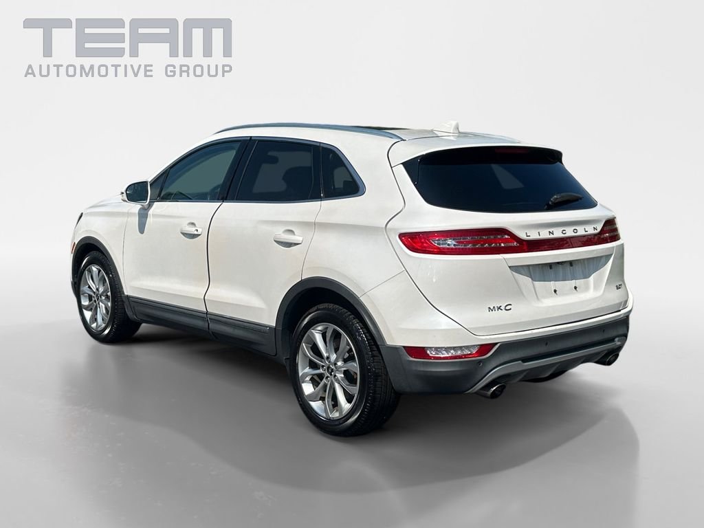 Used 2017 White Lincoln Select image 5