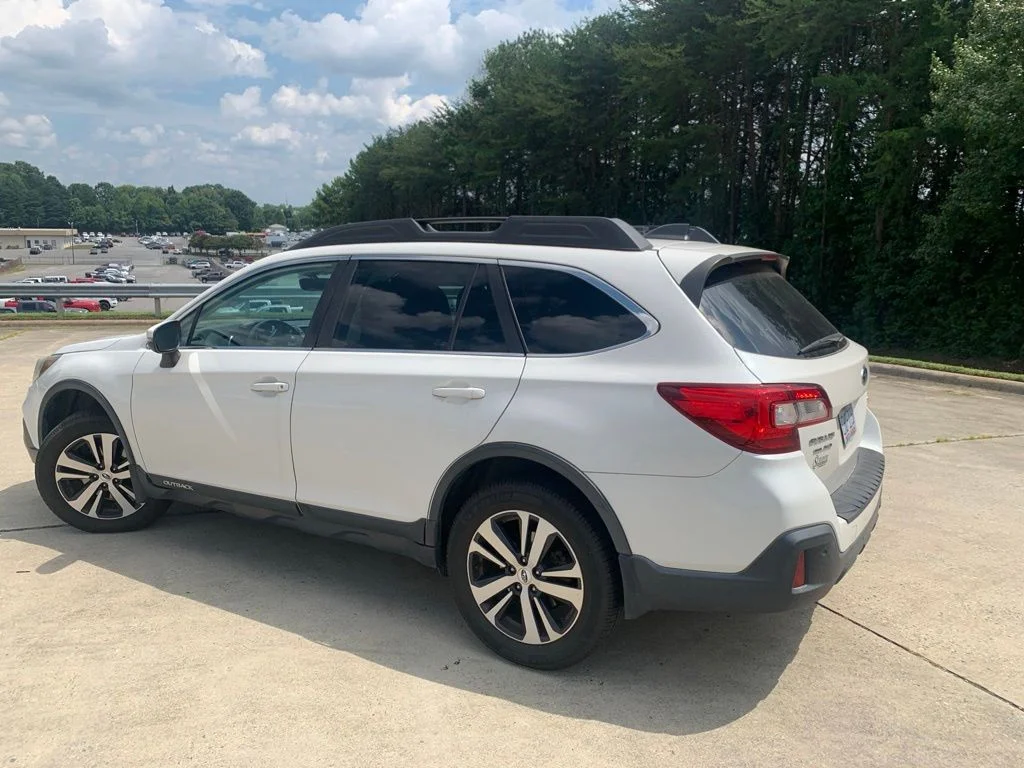 Used 2019 White Subaru 2.5i image 16