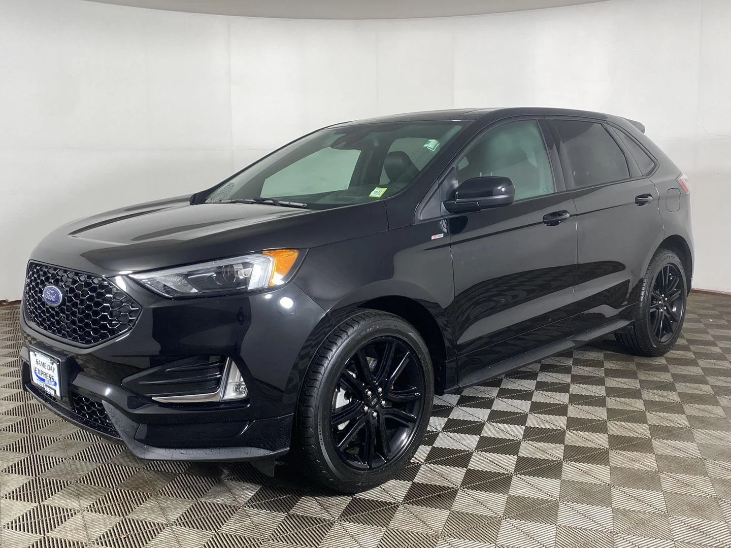Used 2023 Agate Black Ford ST-Line image 25