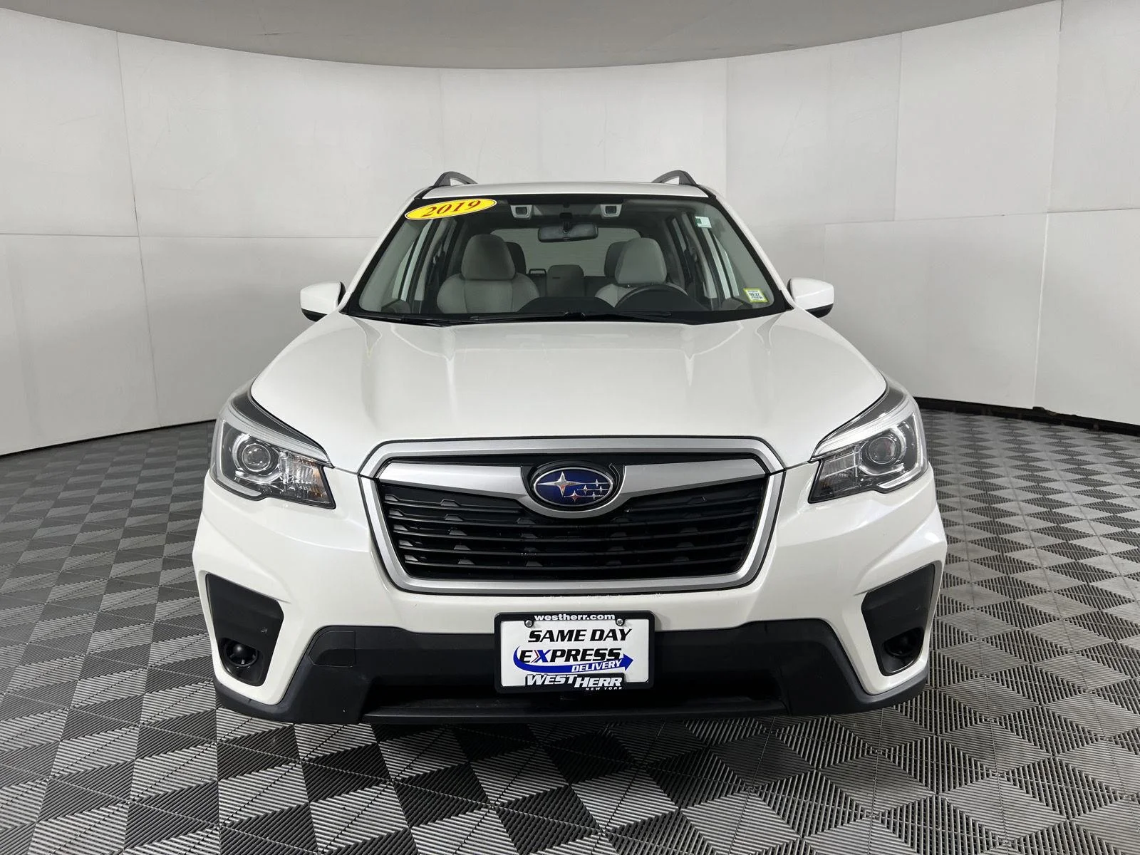 Used 2019 Crystal White Pearl Subaru Premium image 20