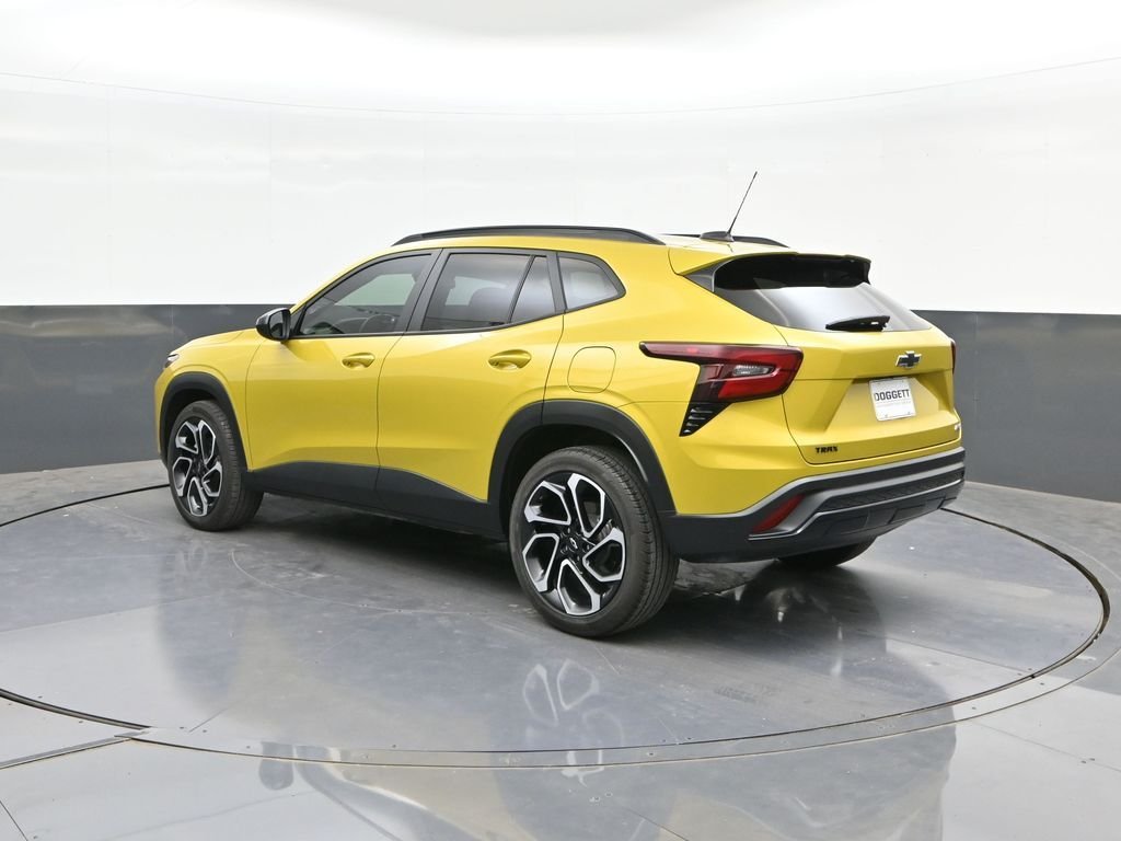 Used 2024 Yellow Chevrolet 2RS image 5