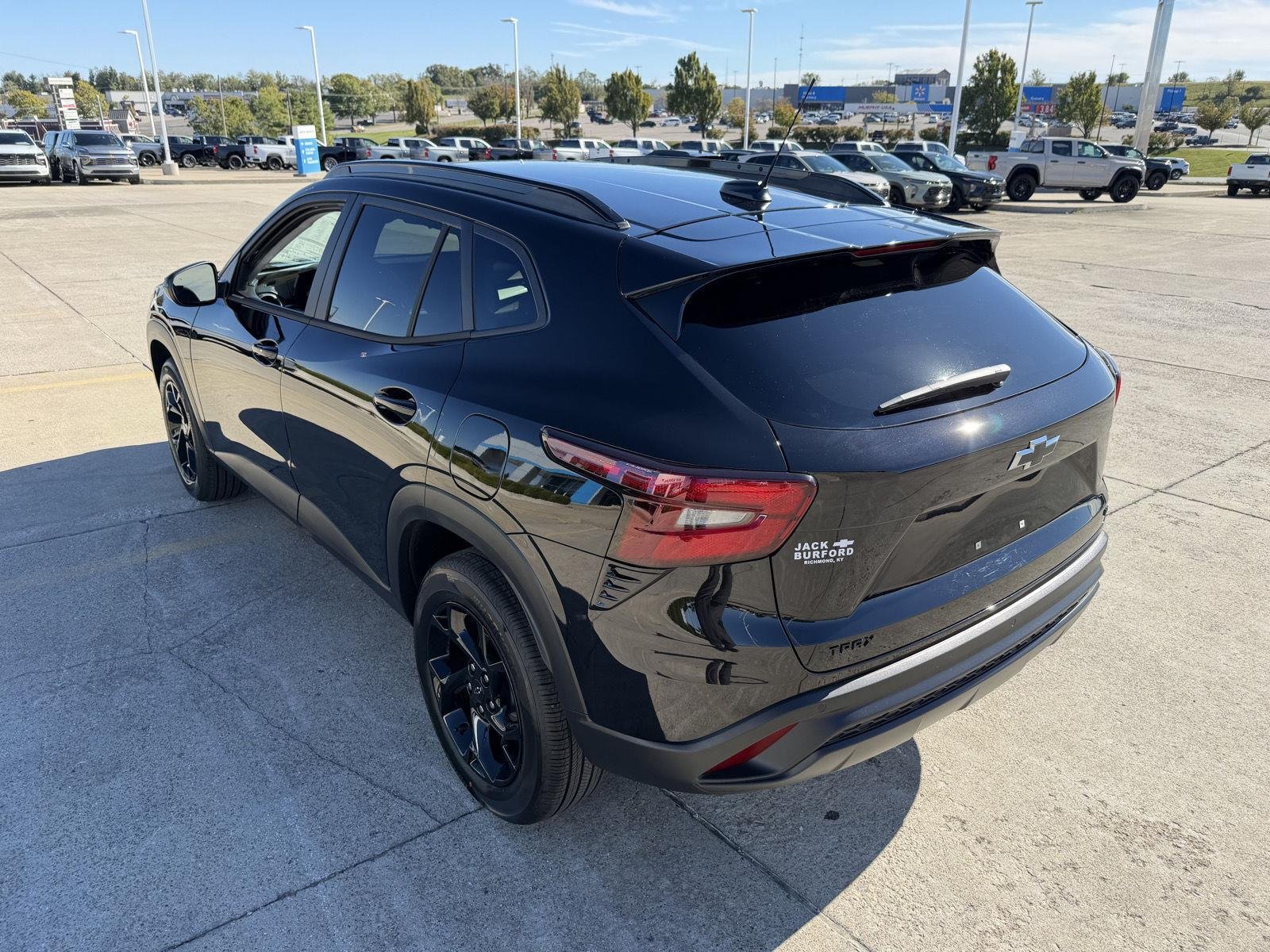 2026 Chevrolet Trax LT - Photo 36