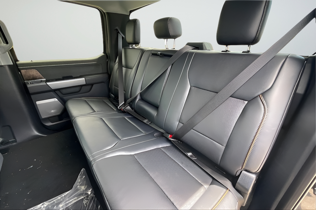New 2026 Carbonized Gray Metallic Ford Lariat image 17