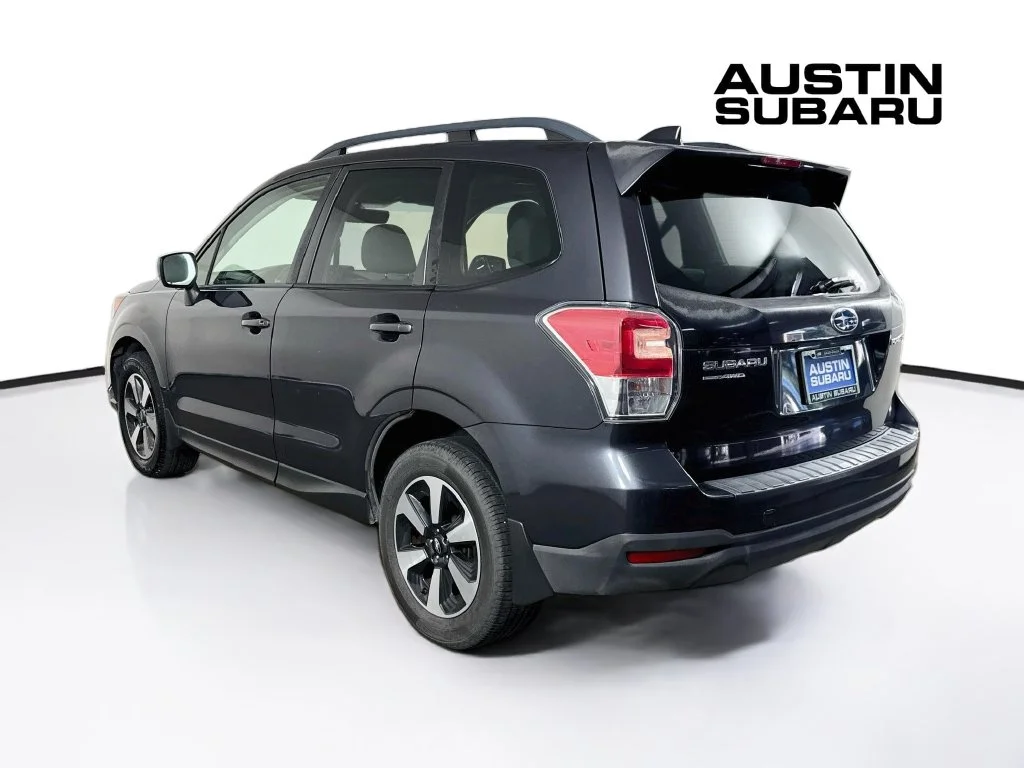 Used 2018 Gray Subaru 2.5i Premium image 5