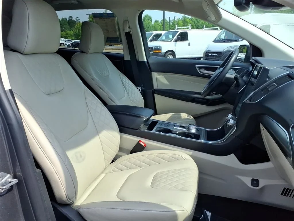 Used 2024 Gray Ford Titanium image 28