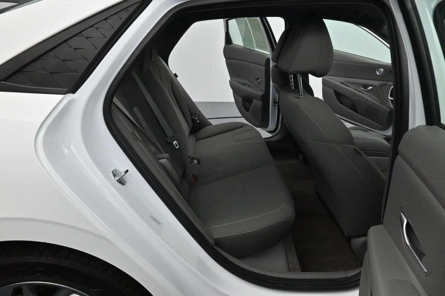 Used 2024 Serenity White Hyundai SEL image 29