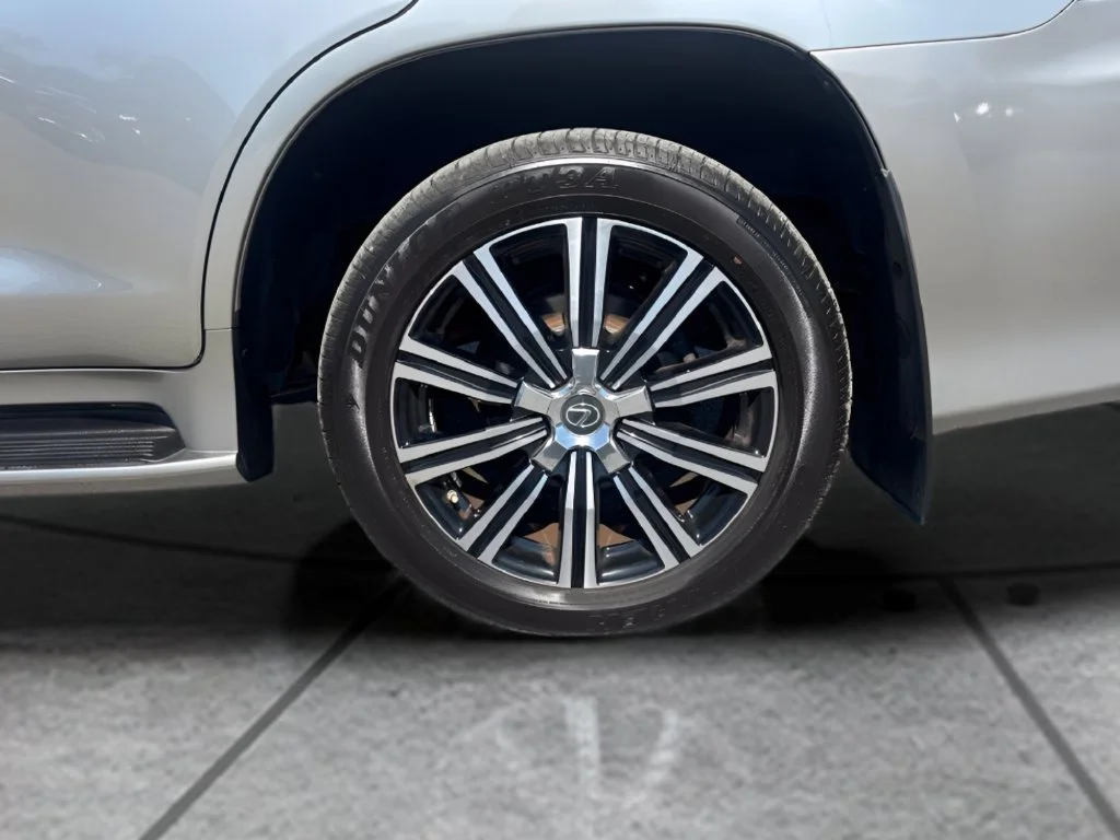 Used 2019 Silver Lexus 570 image 30