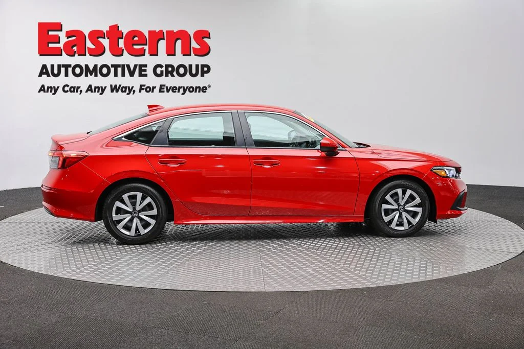 Used 2024 Red Honda LX image 4