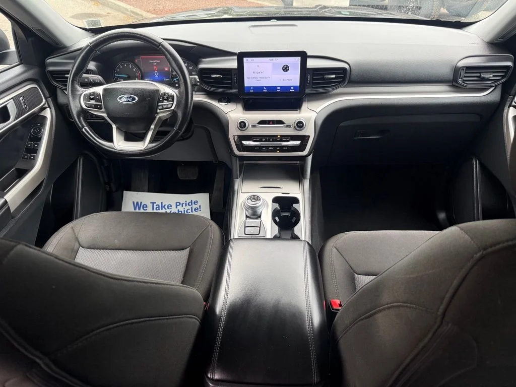 Used 2023 Black Ford XLT image 24