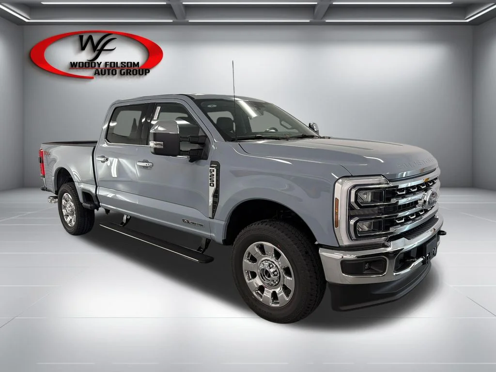 New 2026 Glacier Gray Metallic Tri-Coat Ford F-250® Lariat® image 3