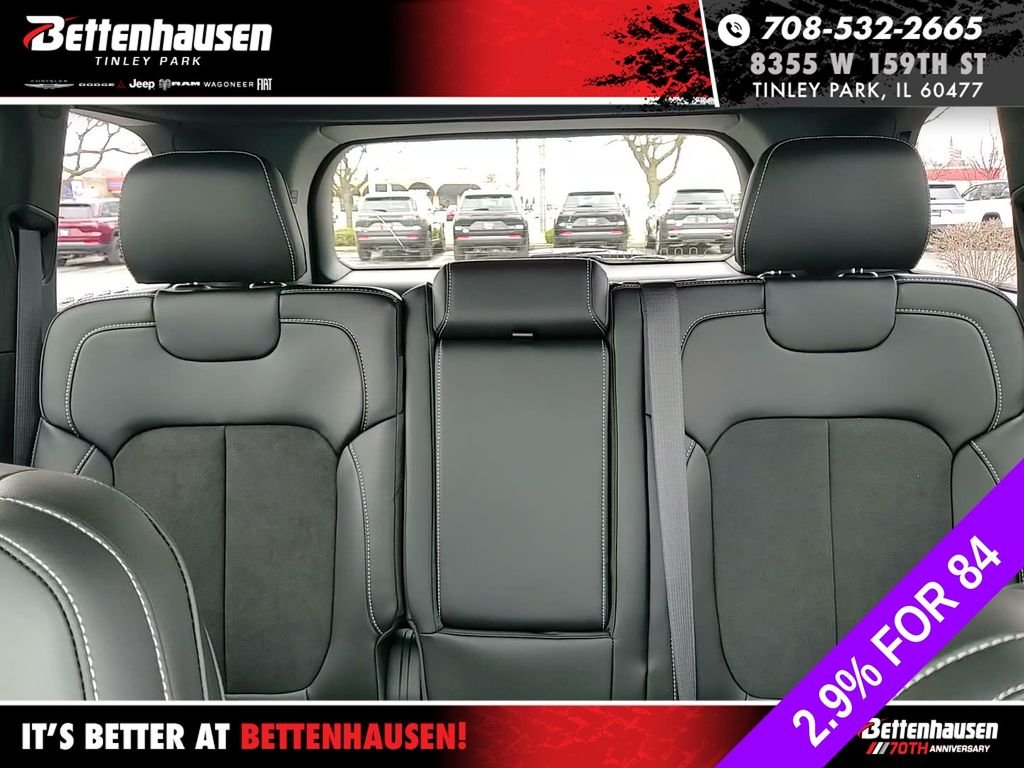 New 2026 Silver Zynith Exterior Paint Jeep Altitude image 25