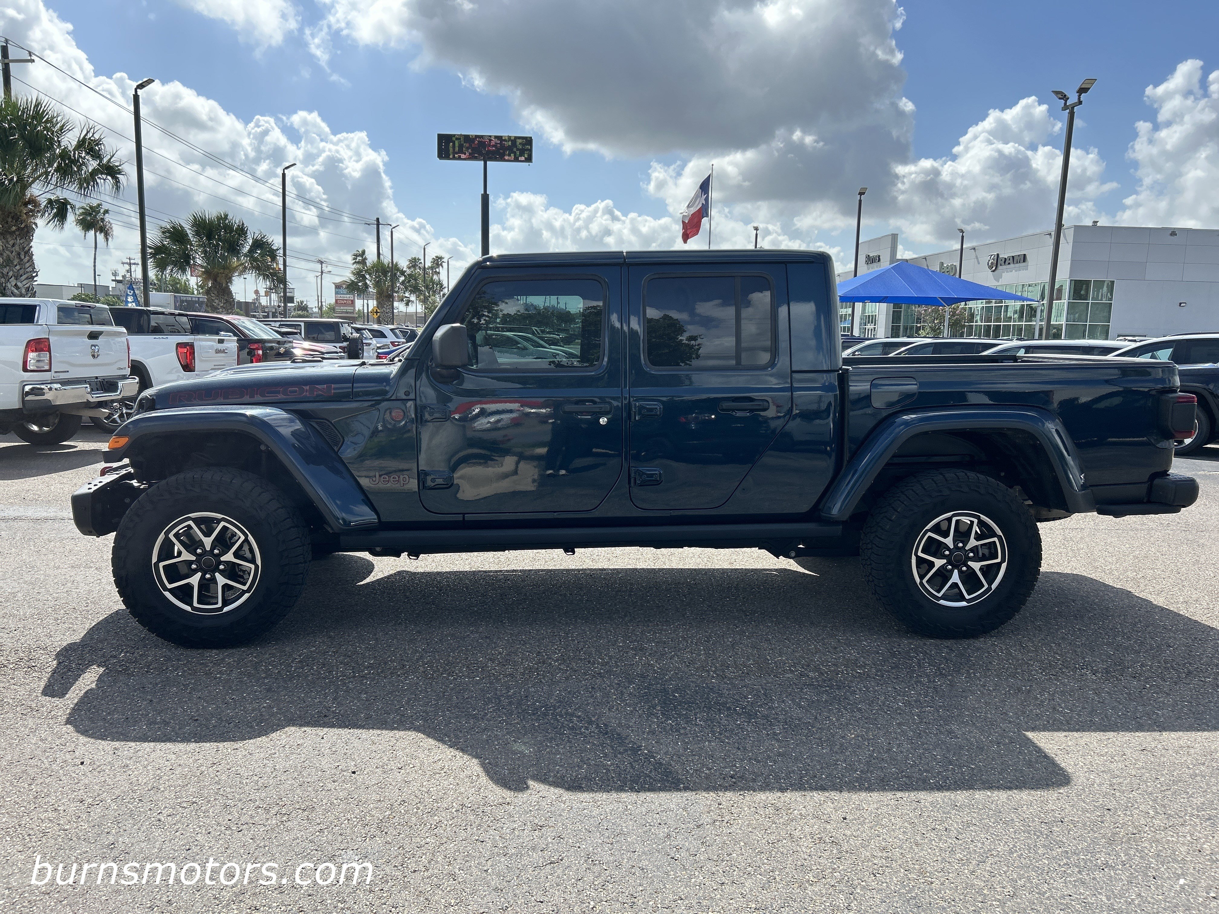 Used 2025 Fathom Blue Jeep Rubicon X image 5