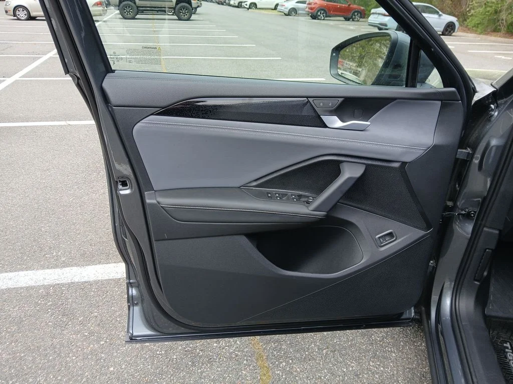 New 2026 Silver Volkswagen 2.0T SE image 10