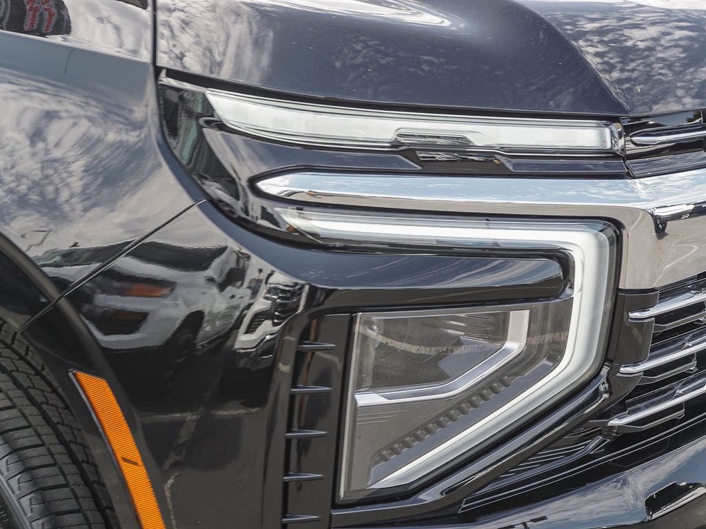 2026 Chevrolet Suburban LT - Photo 10