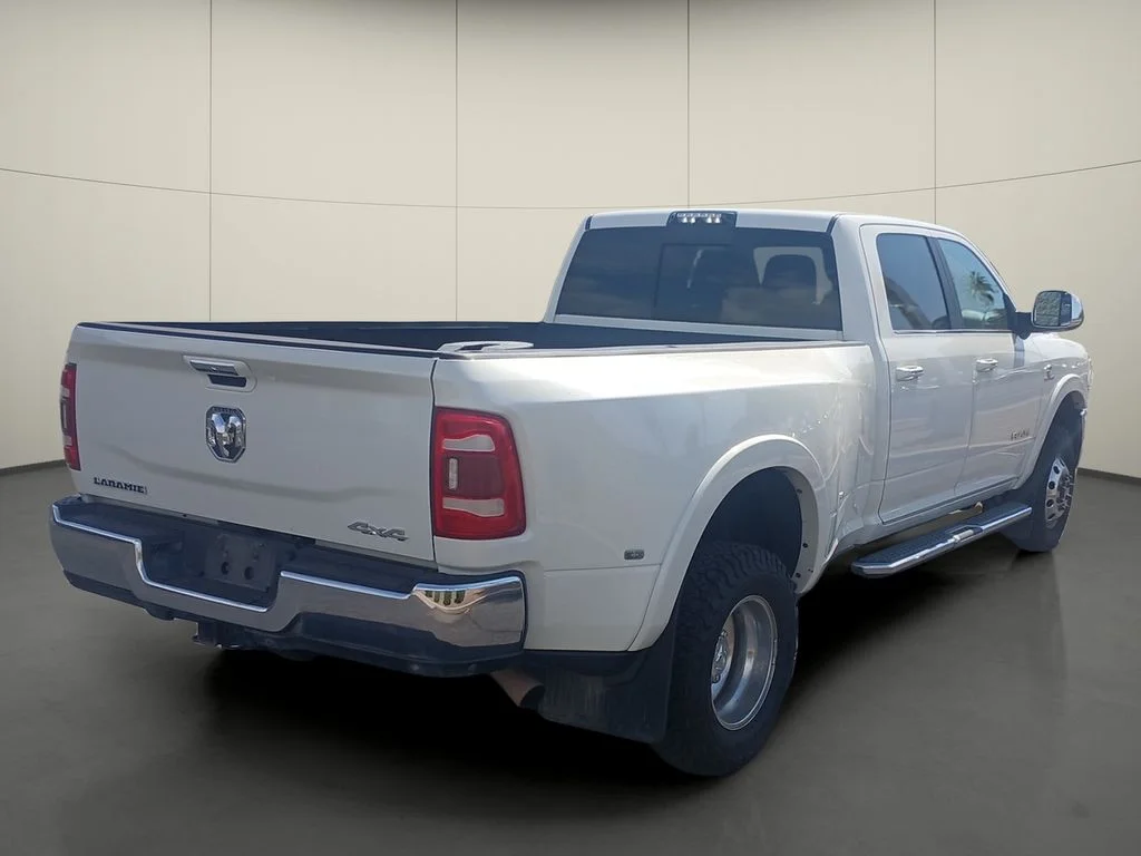 Used 2020 Pearl White Ram Laramie image 7