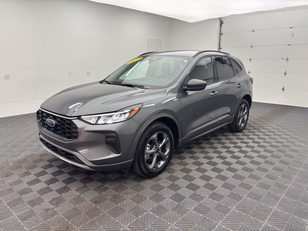 Used 2023 Gray Metallic Ford ST-Line image 2